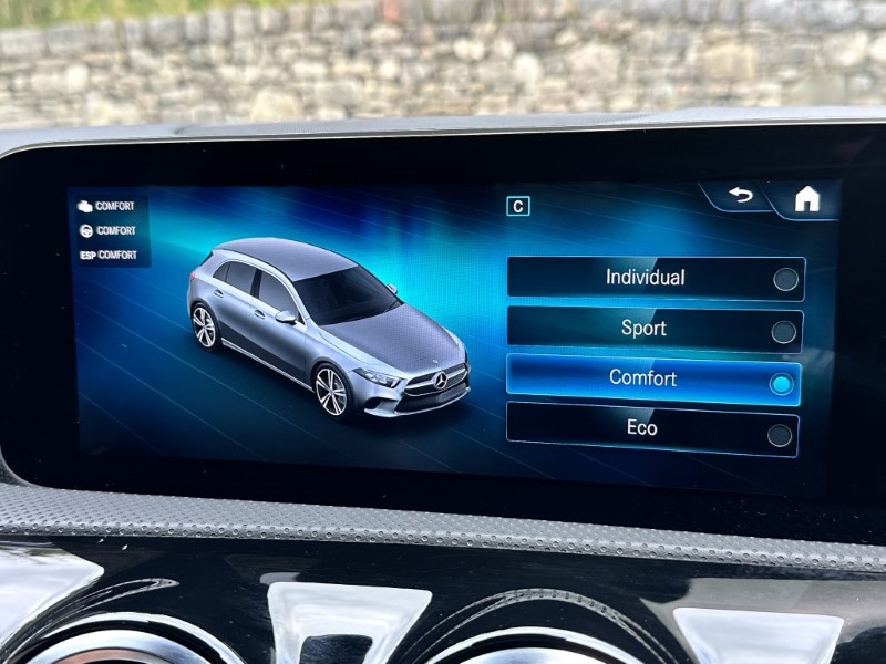 2020 (69) MERCEDES-BENZ A CLASS A200 AMG Line Premium Plus 5dr Auto 3551688