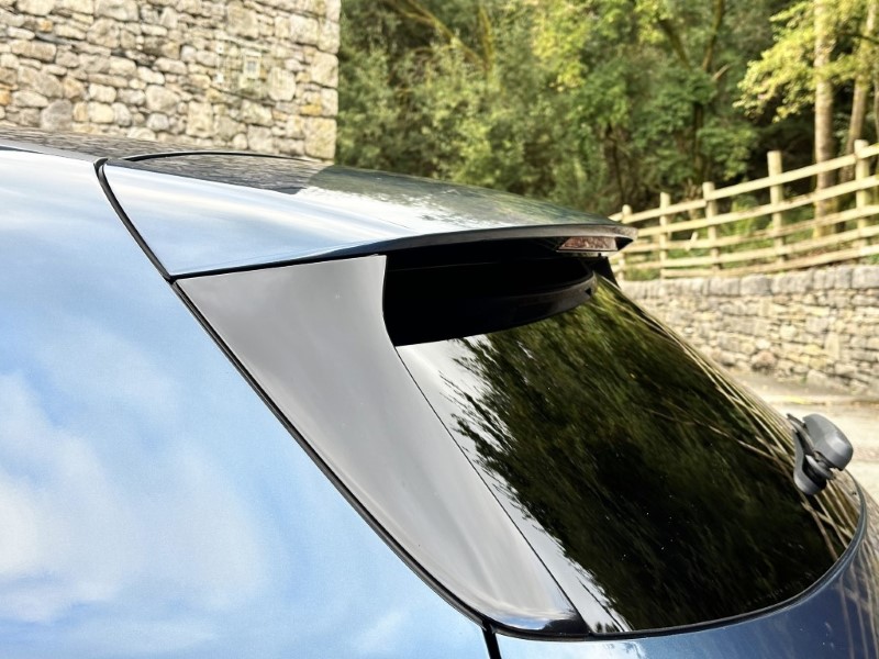 2020 (69) MERCEDES-BENZ A CLASS A200 AMG Line Premium Plus 5dr Auto 3551674