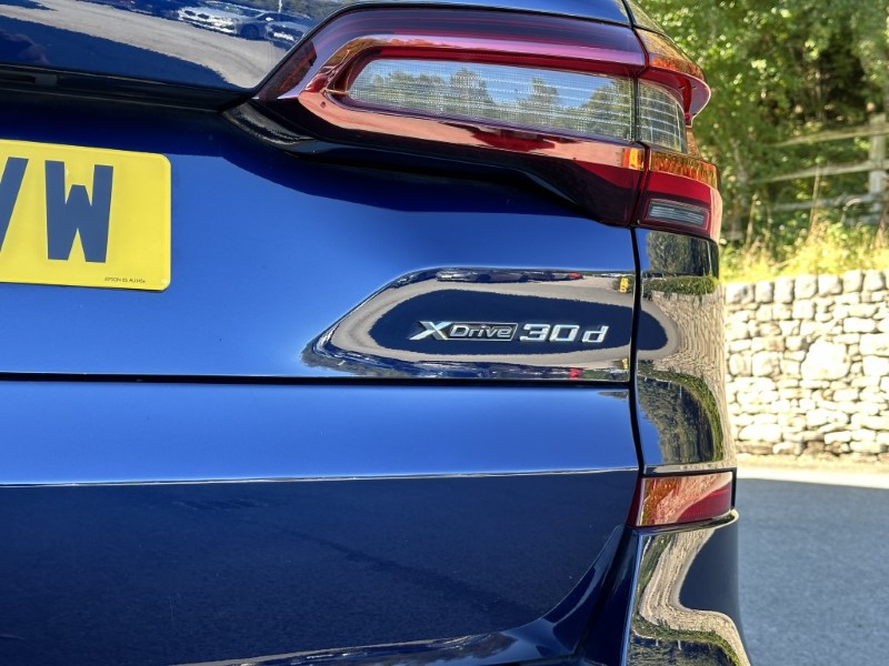 2022 (72) BMW X5 xDrive30d MHT M Sport 5dr Auto 3510799
