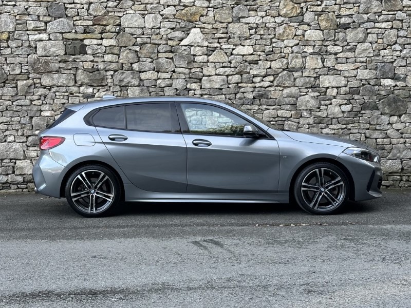 2022 (22) BMW 1 SERIES 120d xDrive M Sport 5dr Step Auto [LCP] 3505347