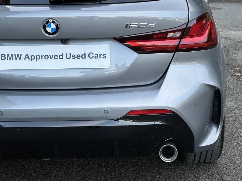 2022 (22) BMW 1 SERIES 120d xDrive M Sport 5dr Step Auto [LCP] 3505351
