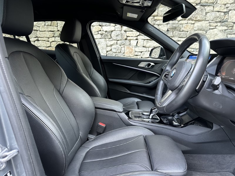 2022 (22) BMW 1 SERIES 120d xDrive M Sport 5dr Step Auto [LCP] 3505354