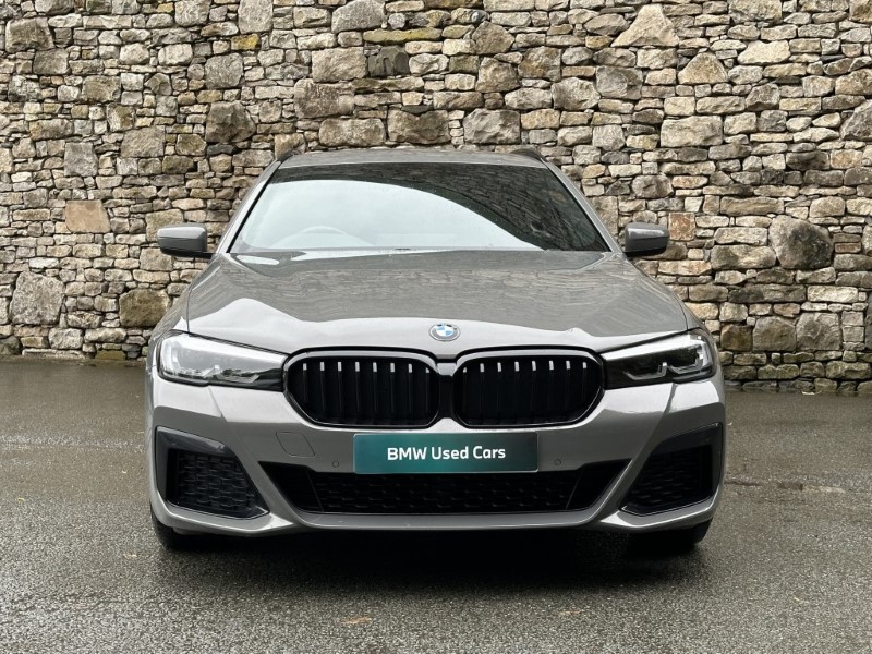 2022 (71) BMW 5 SERIES 520d xDrive MHT M Sport Touring  3538961