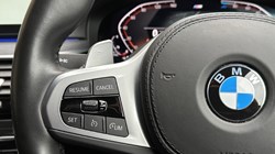 2022 (71) BMW 5 SERIES 520d xDrive MHT M Sport Touring 3538458