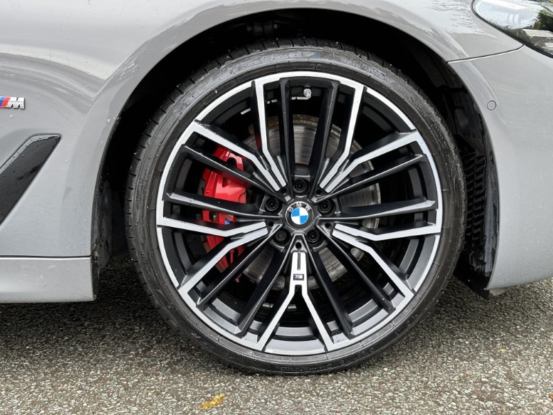 2022 (71) BMW 5 SERIES 520d xDrive MHT M Sport Touring  3538972