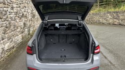 2022 (71) BMW 5 SERIES 520d xDrive MHT M Sport Touring 3538949