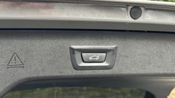 2022 (71) BMW 5 SERIES 520d xDrive MHT M Sport Touring 3538950