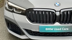 2022 (71) BMW 5 SERIES 520d xDrive MHT M Sport Touring 3538952