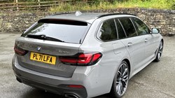 2022 (71) BMW 5 SERIES 520d xDrive MHT M Sport Touring 3538970