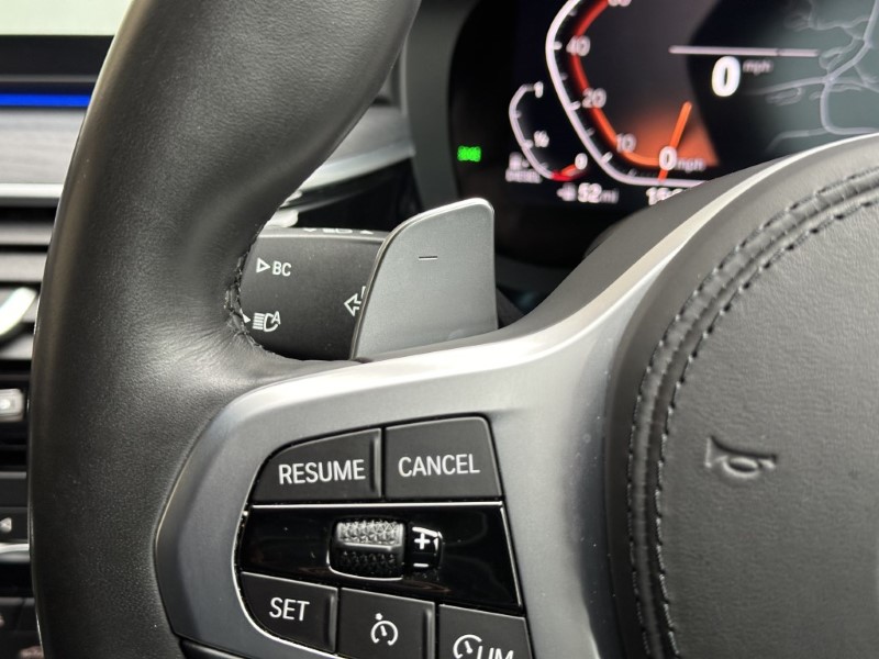 2022 (71) BMW 5 SERIES 520d xDrive MHT M Sport Touring  3538460