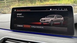 2022 (71) BMW 5 SERIES 520d xDrive MHT M Sport Touring 3538486