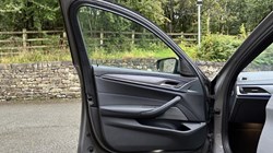 2022 (71) BMW 5 SERIES 520d xDrive MHT M Sport Touring 3538968