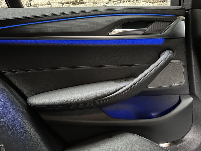 2022 (71) BMW 5 SERIES 520d xDrive MHT M Sport Touring  3538471