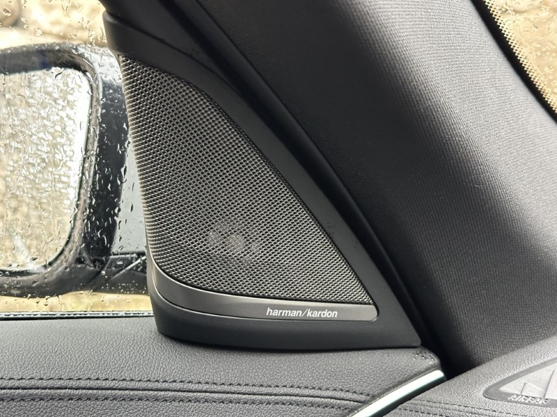 2022 (71) BMW 5 SERIES 520d xDrive MHT M Sport Touring  3538464