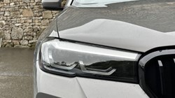 2022 (71) BMW 5 SERIES 520d xDrive MHT M Sport Touring 3538964