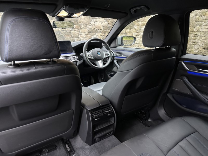 2022 (71) BMW 5 SERIES 520d xDrive MHT M Sport Touring  3538491