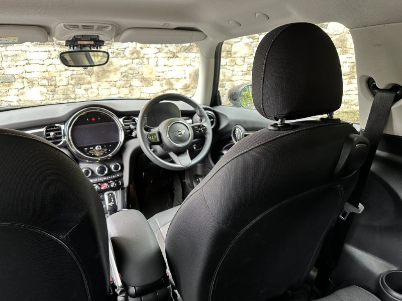 2022 (22) MINI HATCHBACK 1.5 Cooper Classic 3dr Auto 3544591