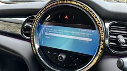 2022 (22) MINI HATCHBACK 1.5 Cooper Classic 3dr Auto 3544594