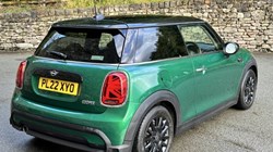 2022 (22) MINI HATCHBACK 1.5 Cooper Classic 3dr Auto 3546406