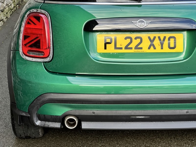 2022 (22) MINI HATCHBACK 1.5 Cooper Classic 3dr Auto 3546384