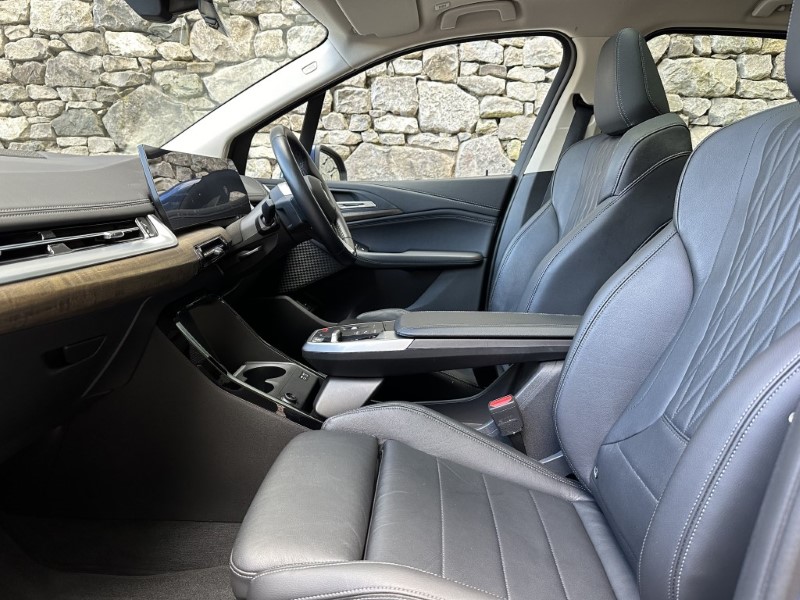 2022 (22) BMW 2 SERIES 220i MHT Luxury Active Tourer  3542474