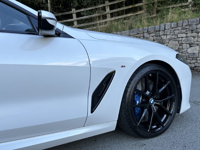 2021 (21) BMW 8 SERIES 840d xDrive MHT M Sport 2dr Auto 3543556