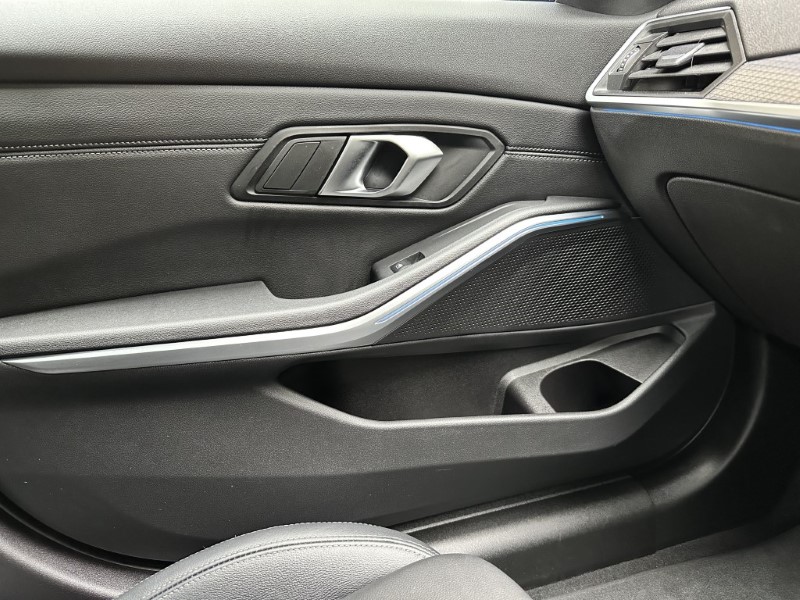 2024 (24) BMW 3 SERIES 320i M Sport 4dr Saloon 3603874