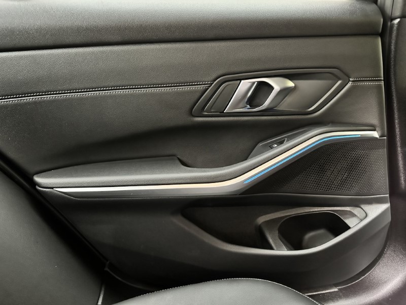 2024 (24) BMW 3 SERIES 320i M Sport 4dr Saloon 3603864