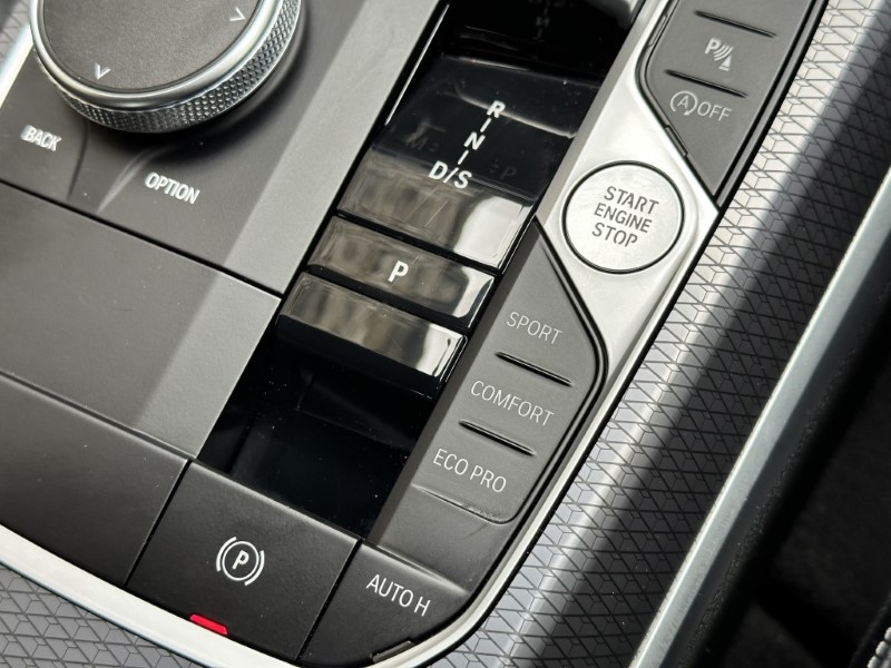 2024 (24) BMW 3 SERIES 320i M Sport 4dr Saloon 3603872