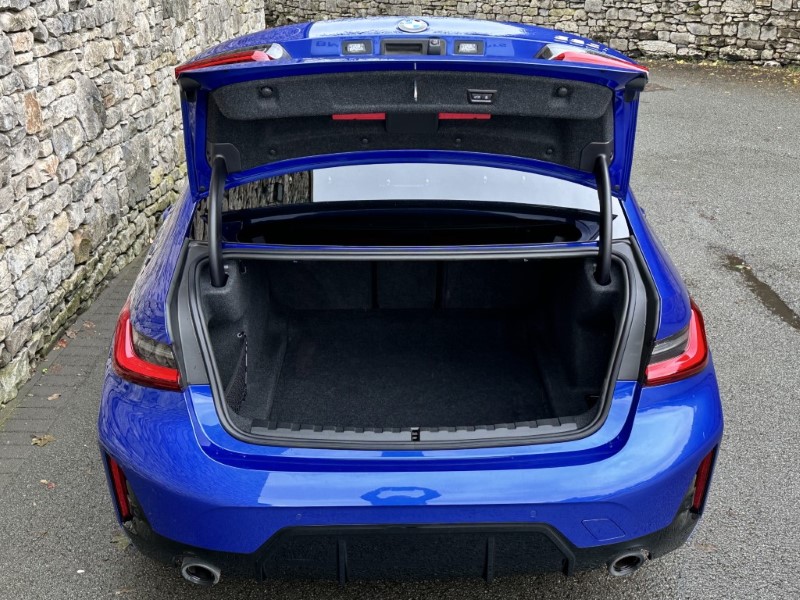 2024 (24) BMW 3 SERIES 320i M Sport 4dr Saloon 3603821