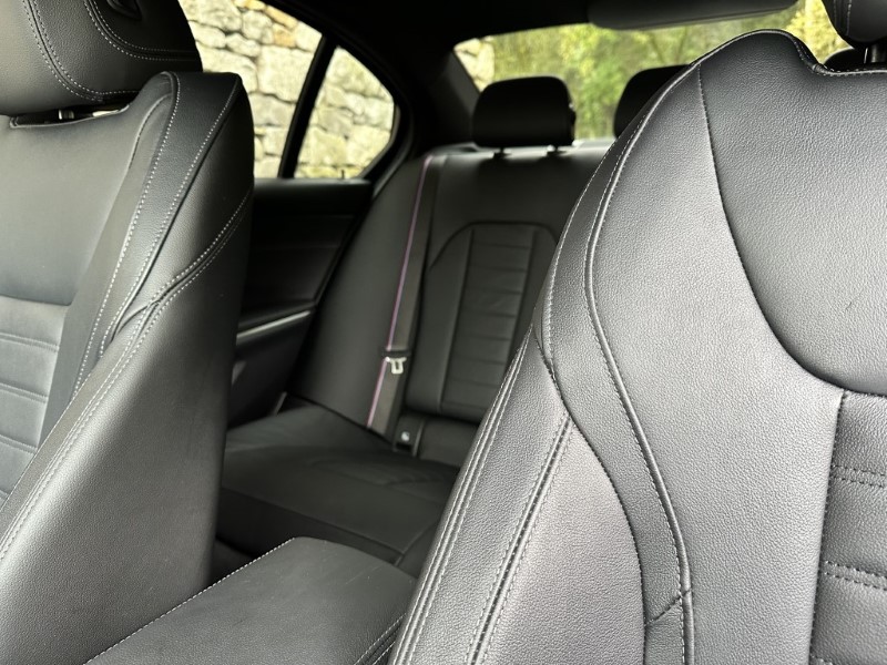 2024 (24) BMW 3 SERIES 320i M Sport 4dr Saloon 3603887