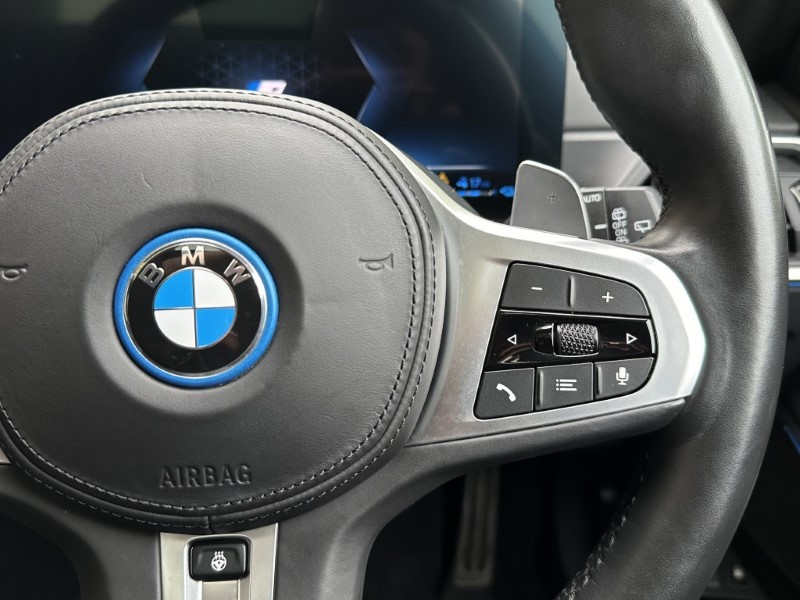 2022 (72) BMW 3 SERIES 330e xDrive M Sport 5dr Touring  3631075