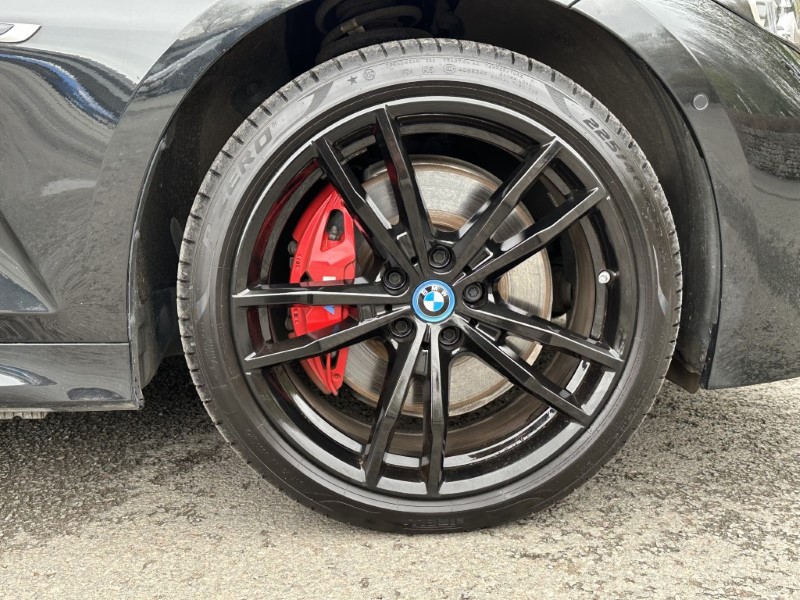 2022 (72) BMW 3 SERIES 330e xDrive M Sport 5dr Touring  3631127