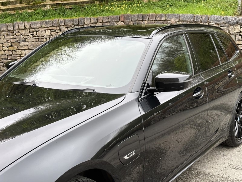 2022 (72) BMW 3 SERIES 330e xDrive M Sport 5dr Touring  3631102