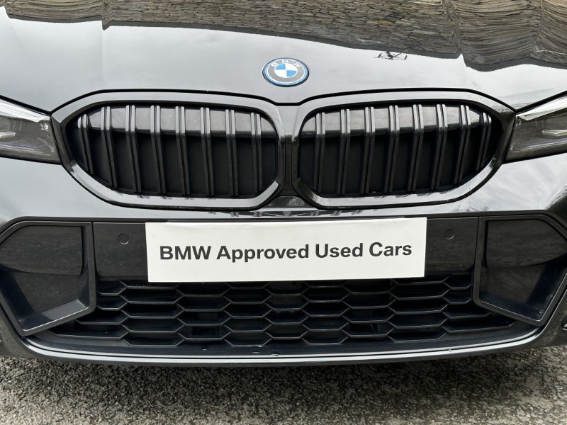 2022 (72) BMW 3 SERIES 330e xDrive M Sport 5dr Touring  3631120