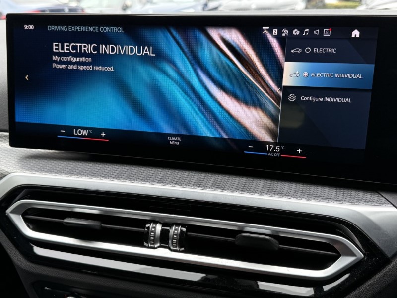 2022 (72) BMW 3 SERIES 330e xDrive M Sport 5dr Touring  3631317