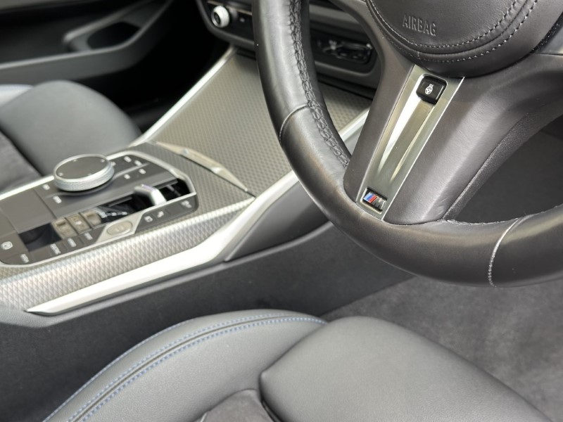 2022 (72) BMW 3 SERIES 330e xDrive M Sport 5dr Touring  3631064