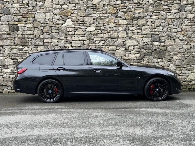 2022 (72) BMW 3 SERIES 330e xDrive M Sport 5dr Touring  3631056