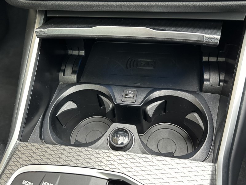 2022 (72) BMW 3 SERIES 330e xDrive M Sport 5dr Touring  3631079