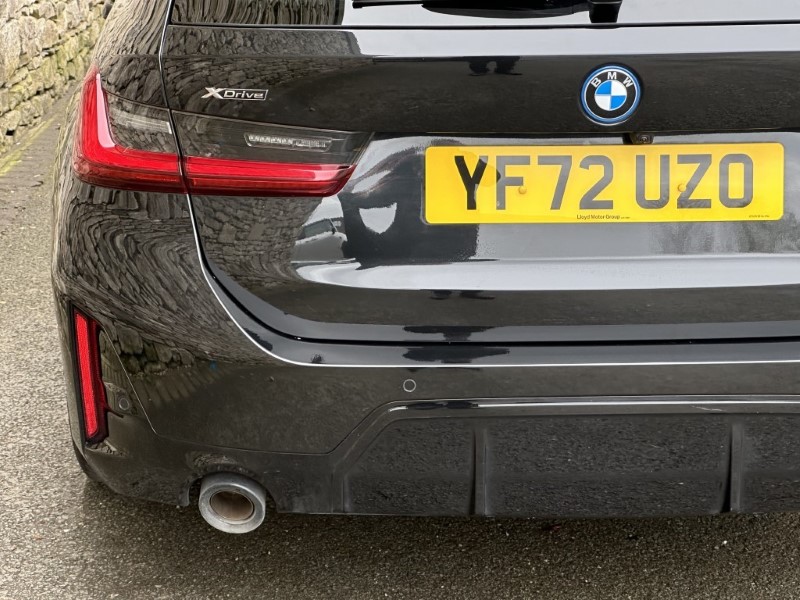 2022 (72) BMW 3 SERIES 330e xDrive M Sport 5dr Touring  3631052