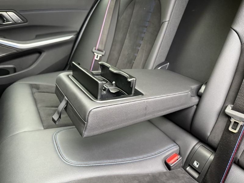 2022 (72) BMW 3 SERIES 330e xDrive M Sport 5dr Touring  3631109