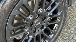 2024 (74) MINI COOPER 2.0 S Exclusive 3dr Auto 4705605