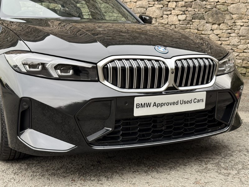 2025 (74) BMW 3 SERIES 330e 22.3 kWh M Sport Saloon  3802614