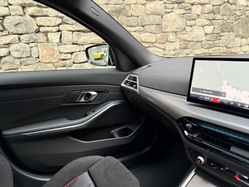 2025 (74) BMW 3 SERIES 330e 22.3 kWh M Sport Saloon  3802556