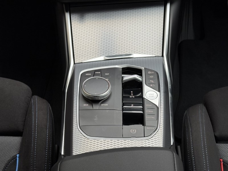 2025 (74) BMW 3 SERIES 330e 22.3 kWh M Sport Saloon  3802549