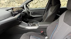 2025 (74) BMW 3 SERIES 330e 22.3 kWh M Sport Saloon 3802570