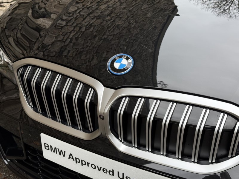 2025 (74) BMW 3 SERIES 330e 22.3 kWh M Sport Saloon  3802580