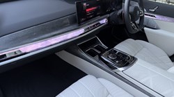 2025 (74) BMW 7 SERIES M760e xDrive 4dr 3813402