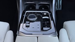 2025 (74) BMW 7 SERIES M760e xDrive 4dr 3813373