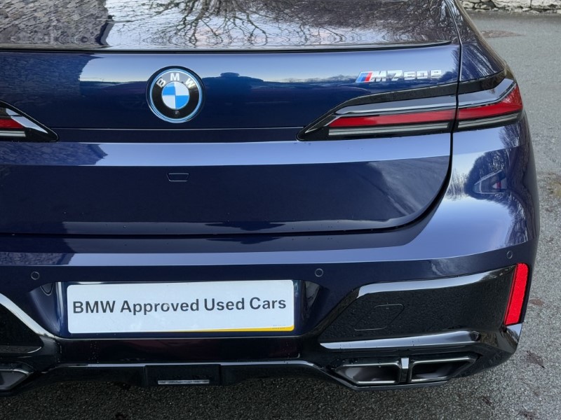 2025 (74) BMW 7 SERIES M760e xDrive 4dr  3813391